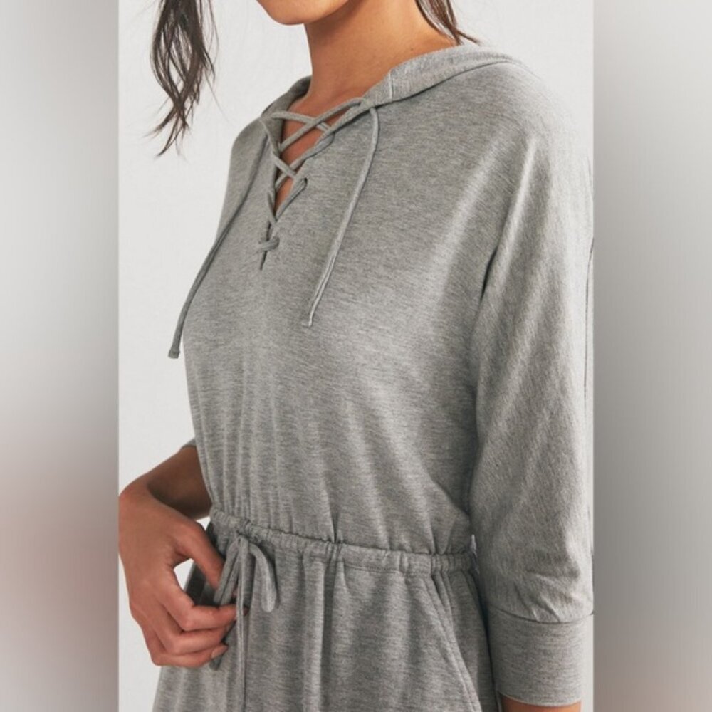 NWT Anthropologie BORDEAUX Grey Hooded Mini Dress Tie Elastic Waist Size LARGE